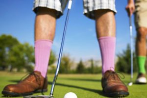 Ditch the Dad Vibes: Your Guide to Golf Course Style (Comfort is Key!)